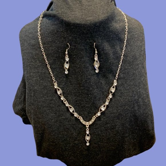 New Costume Jewelry - Picture 8 of 14